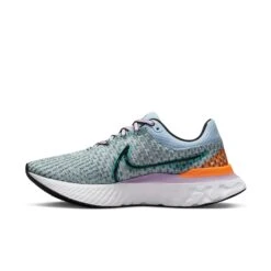 Nike Store -Nike Store DD3024 300 W Nike InfinityRunFlyknit3 side