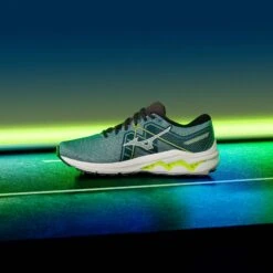 Mizuno | Men's Wave Inspire 18 Running Shoes -Nike Store M Mizuno Inspire18 lifestyle2