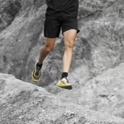 On | Men's Cloudultra Running Shoes -Nike Store M4499542 M onrunning cloudultra lifestyle2