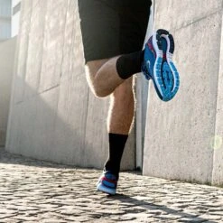 True Motion | Men's U-Tech Aion Running Shoes -Nike Store TMM01021D01 M Truemotion Aion LifestyleShot3